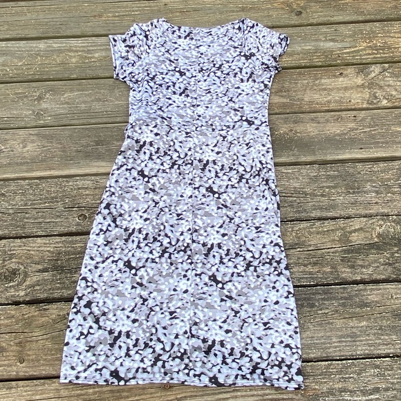 Tiana B. Faux Wrap dress with side tie black gray white size small stretchy - Picture 6 of 10